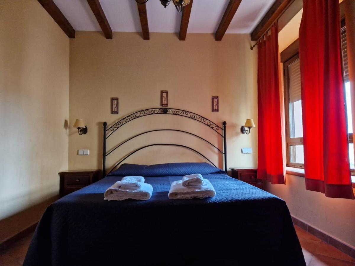 Hostal La Plata أوروبيسا المظهر الخارجي الصورة