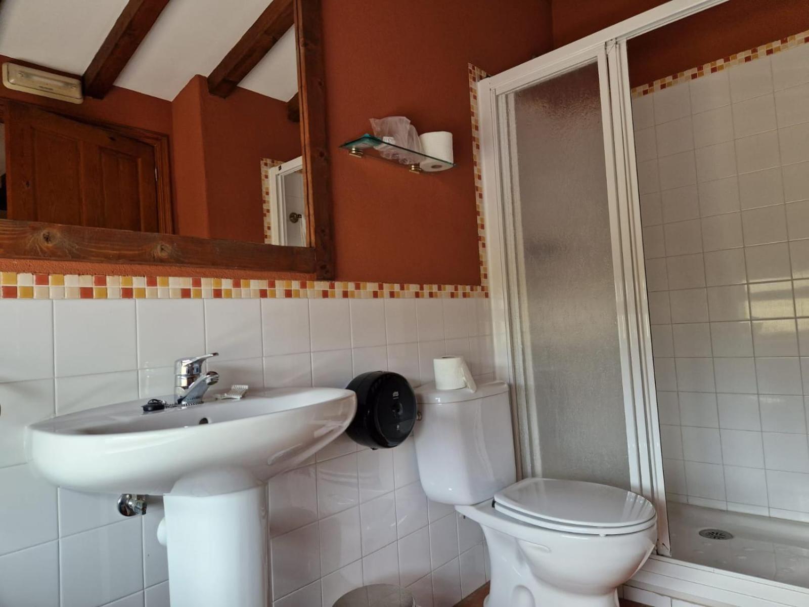 Hostal La Plata أوروبيسا المظهر الخارجي الصورة