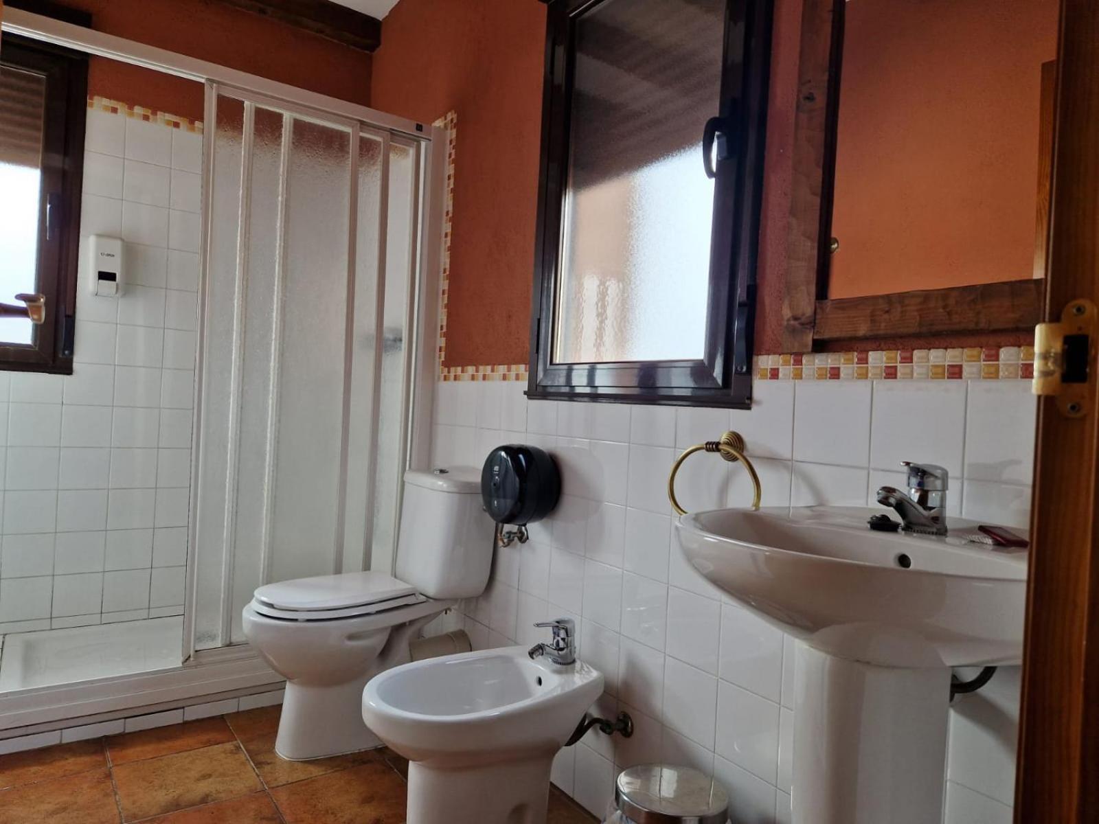Hostal La Plata أوروبيسا المظهر الخارجي الصورة